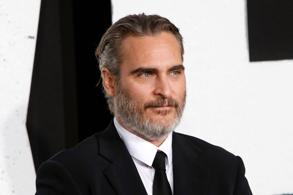 Występ, który uczyni Cię marką... Joaquin Phoenix | MentorMarki.pl